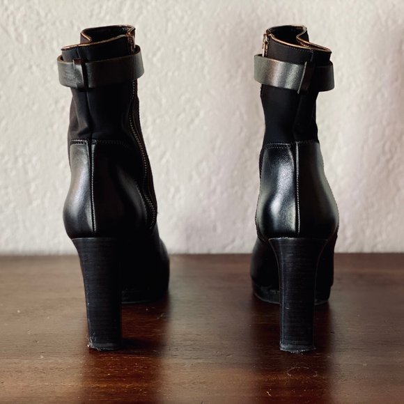 Lanvin Black Leather Heeled Ankle Boots - Picture 3 of 3